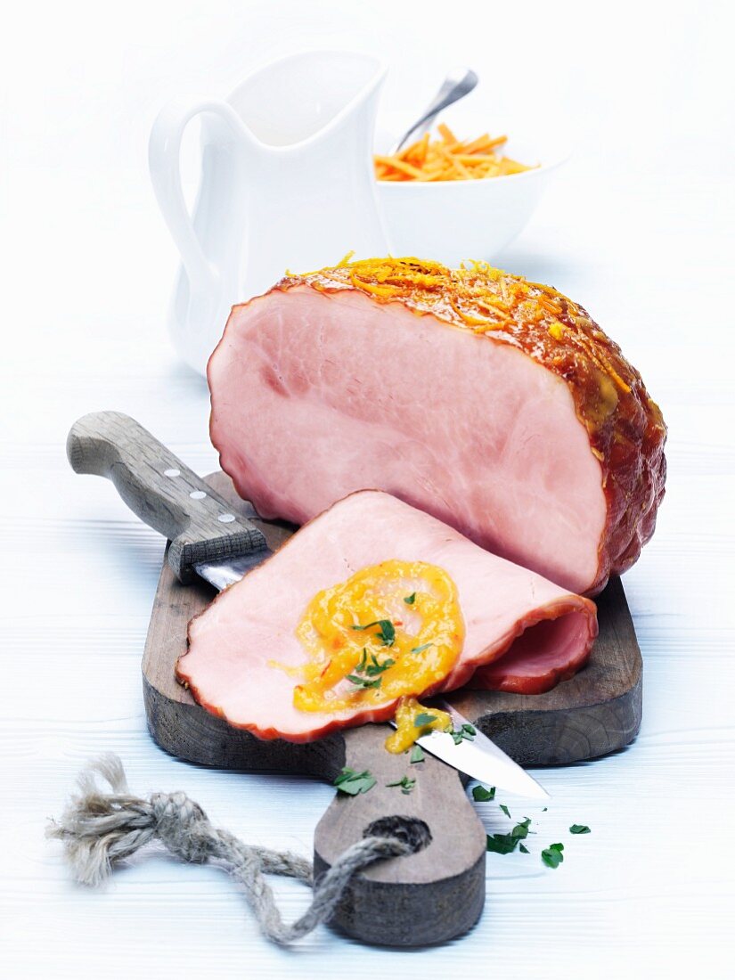 Roast ham with tangy fruity sauce