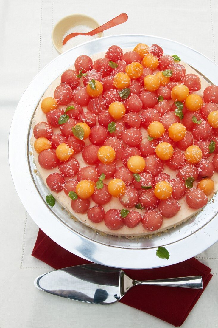 Cheesecake with melon balls