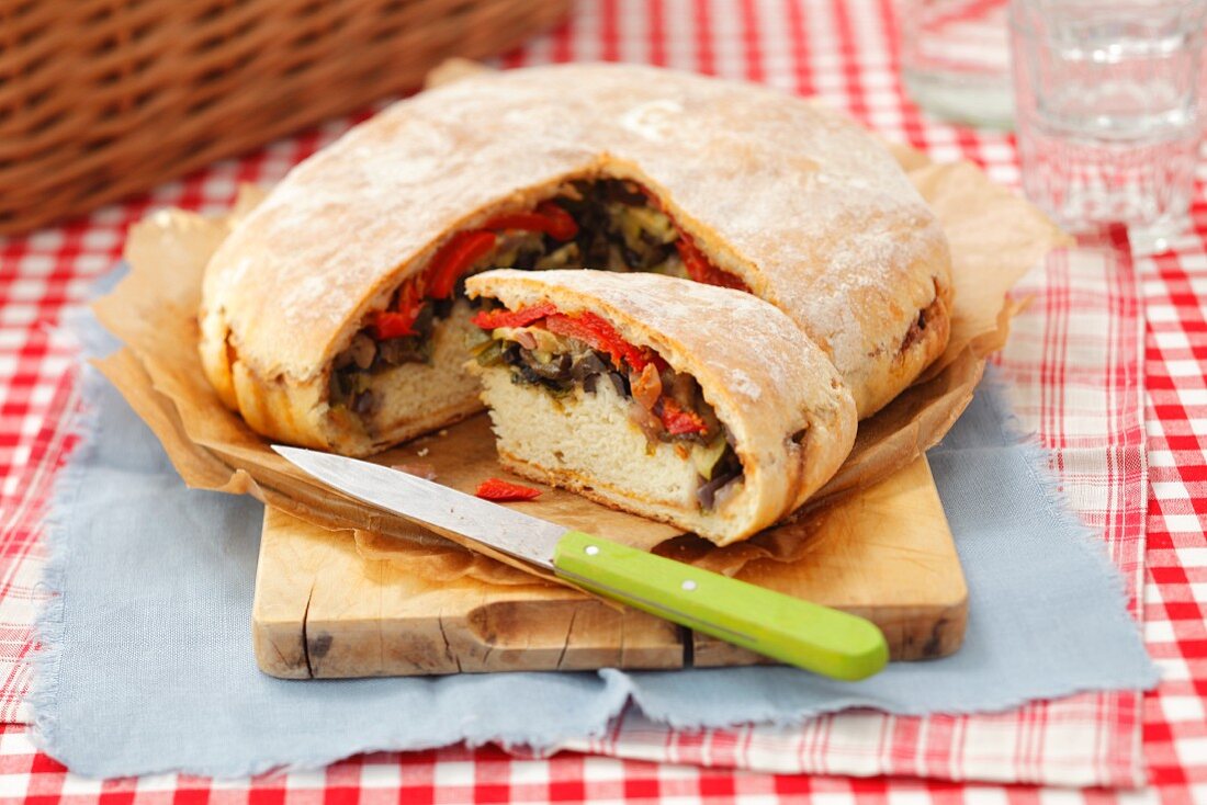 Pane ripieno (white bread filled with vegetables, Italy)
