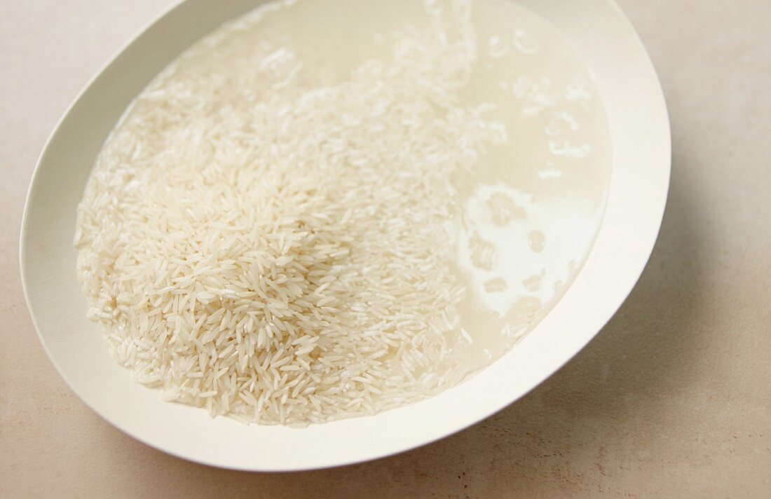 Soaking rice