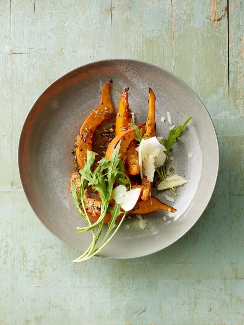 Roasted squash with rocket and parmesan