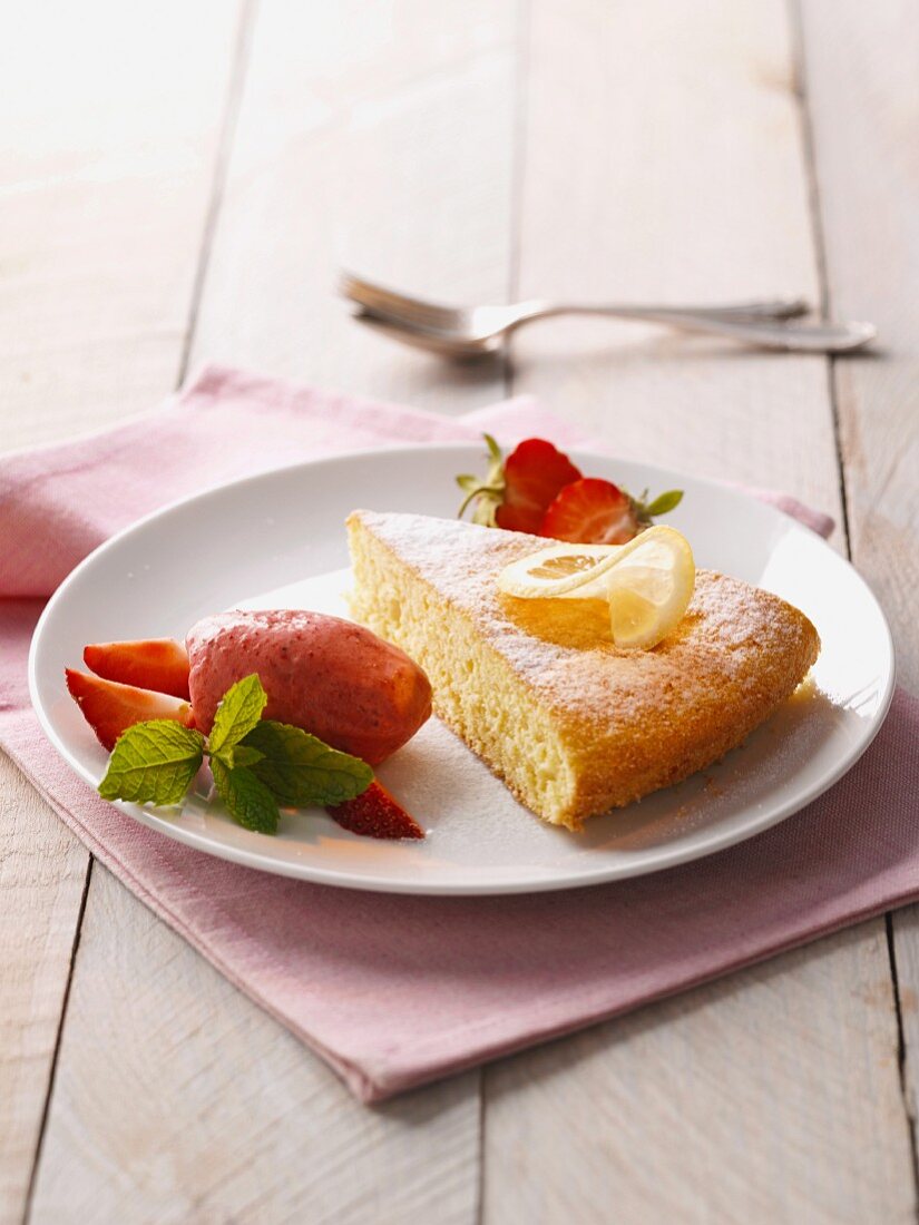 Lemon cake with strawberry ice cream