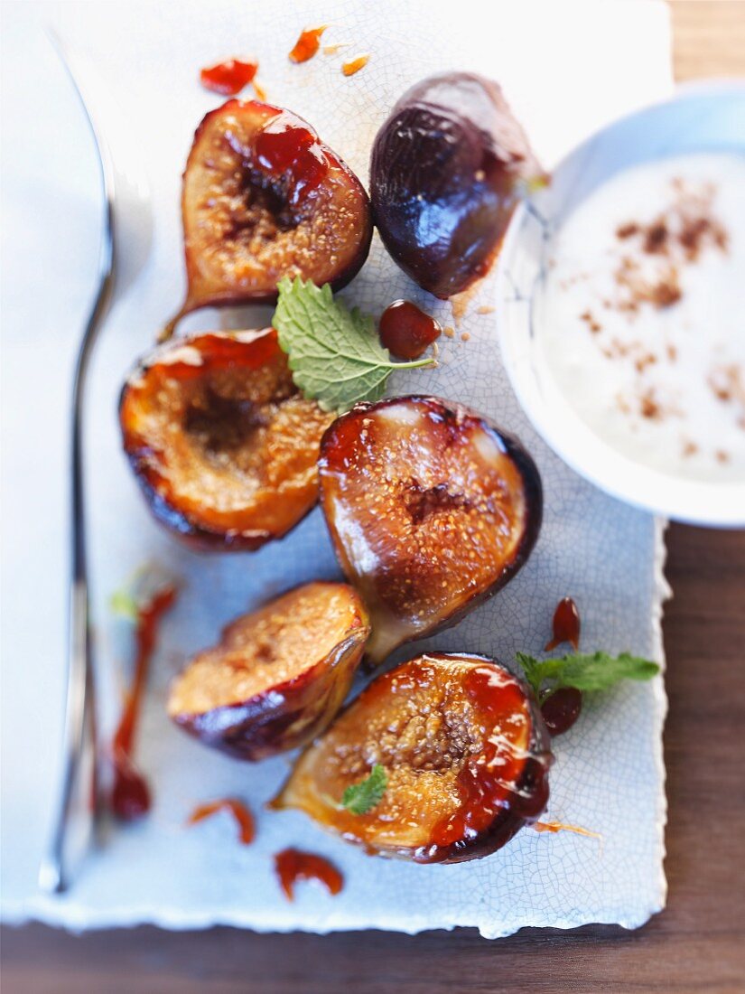 Caramelised figs