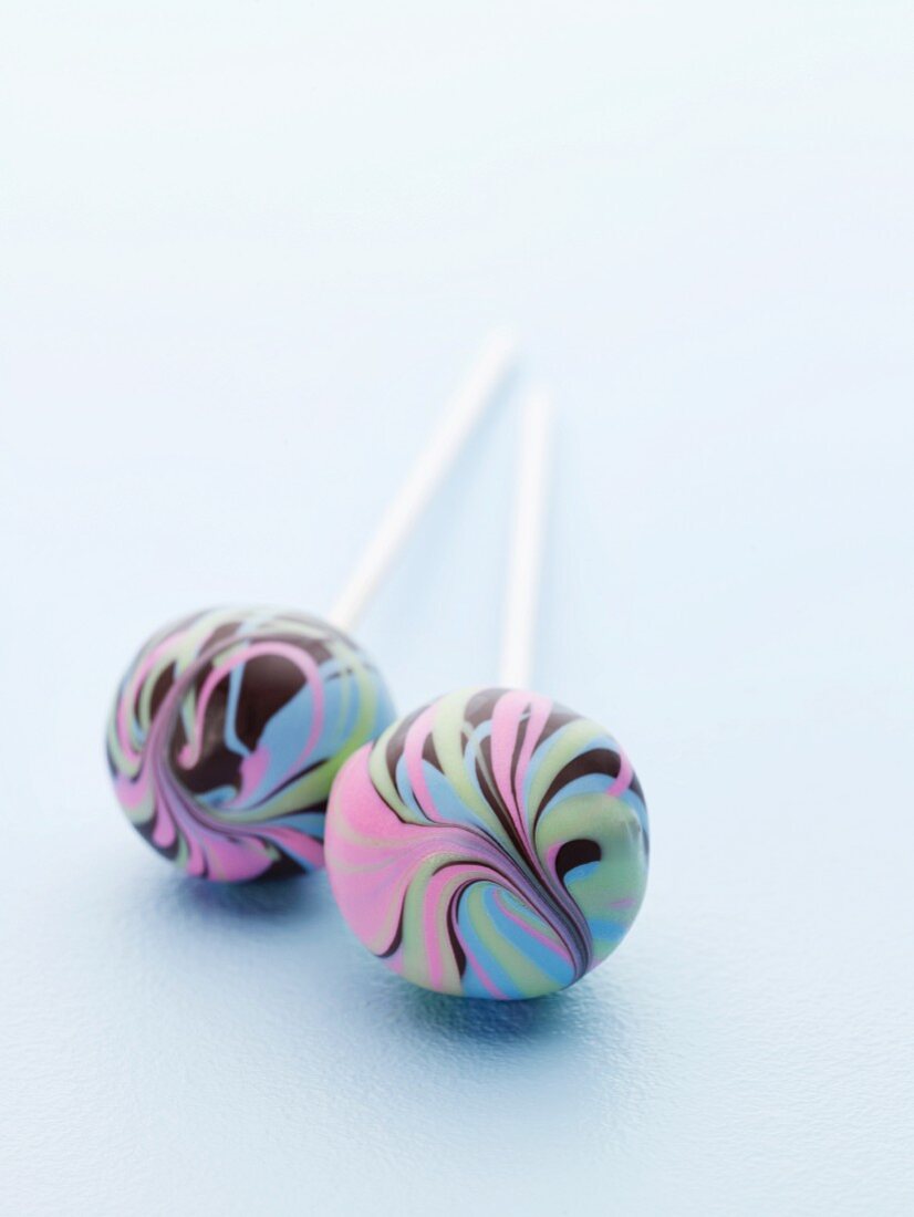 Two Swirled Cake Pops