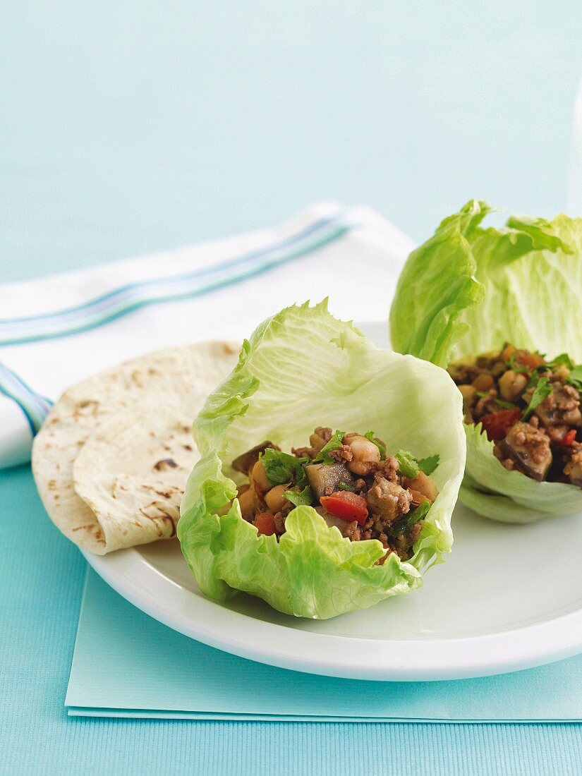 Lettuce leaves filled with minced lamb and chickpeas