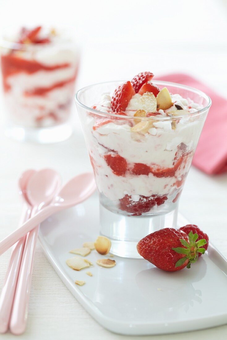 Strawberry and meringue trifle