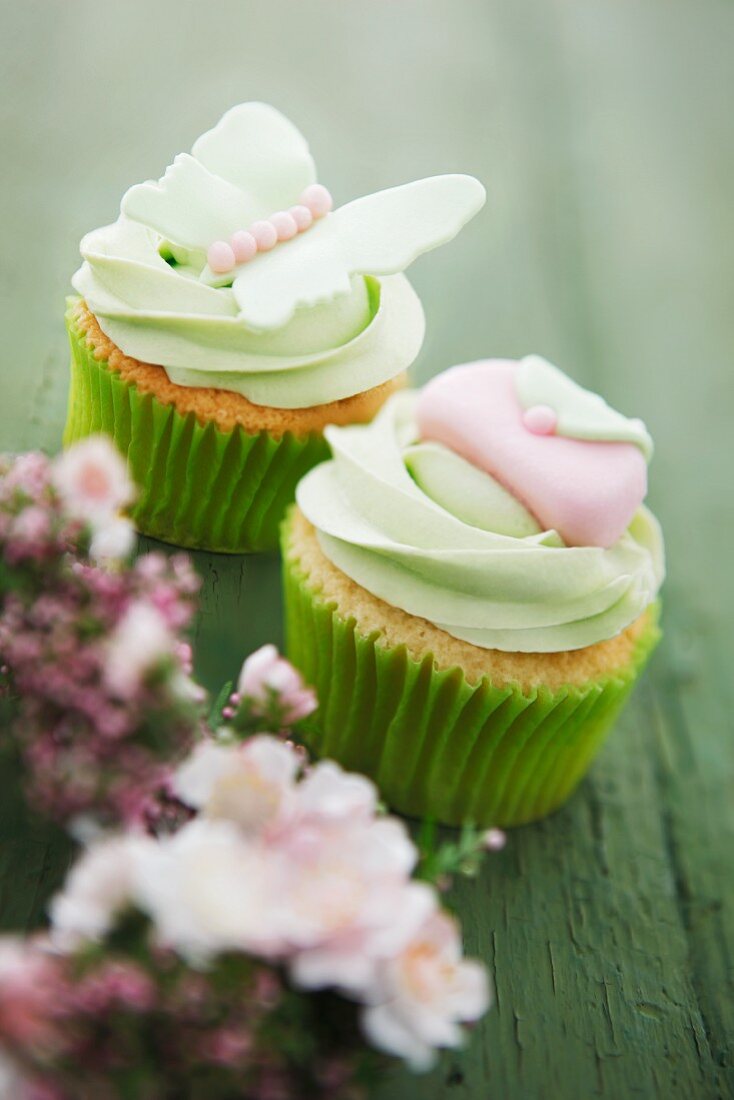 Cupcakes mit grünem Icing