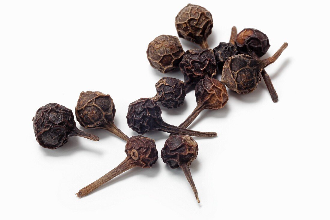Cubeb (tailed pepper) (close-up)