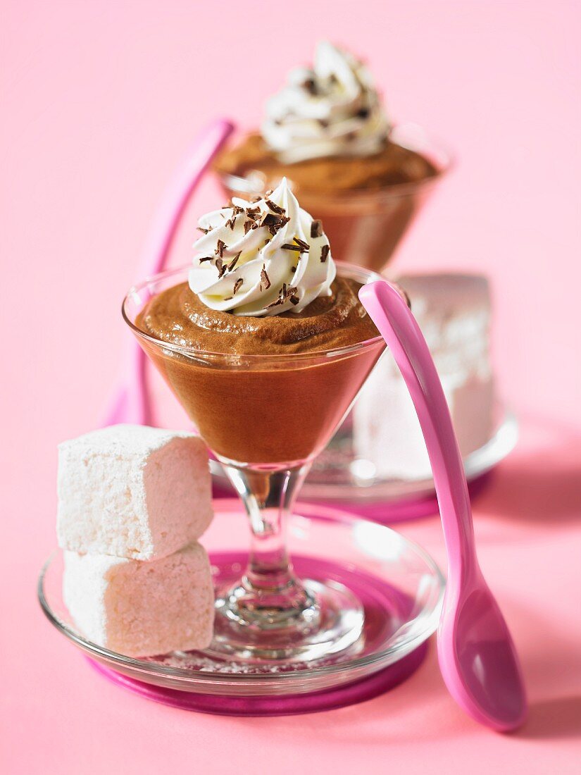 Chocolate mousse with marshmallows