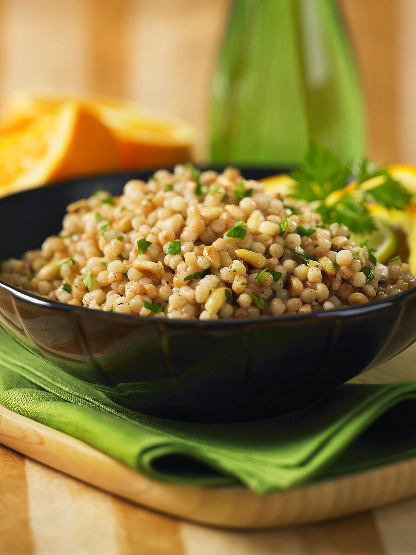 Israelisches Couscous mit Orangen