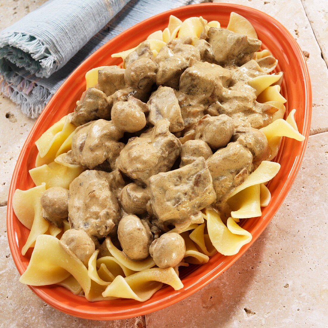 Boeuf Stroganoff mit Nudeln