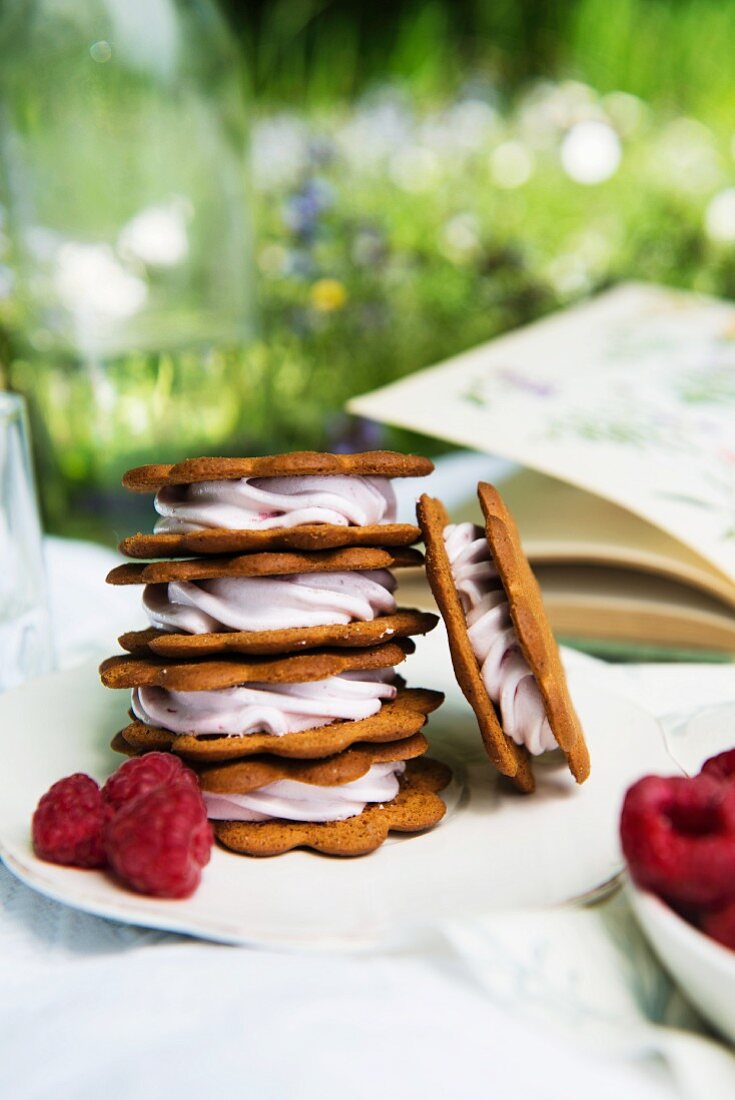 Cookies mit Cremefüllung