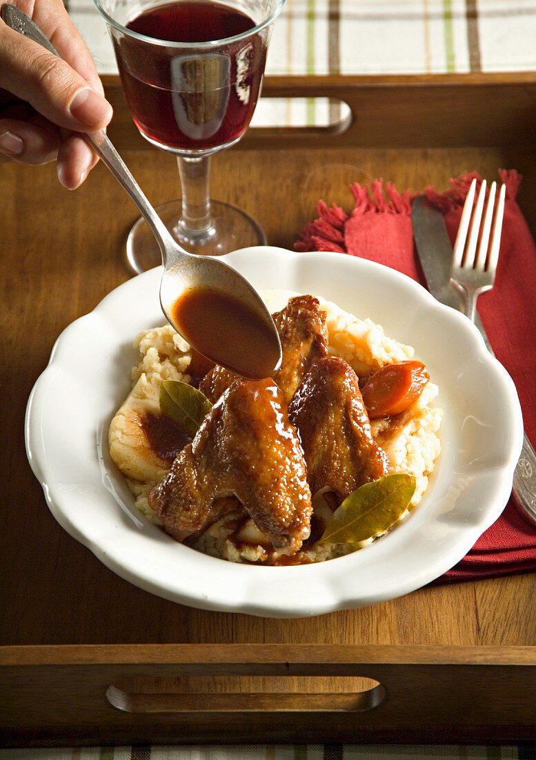 Chicken in red wine with mashed potato
