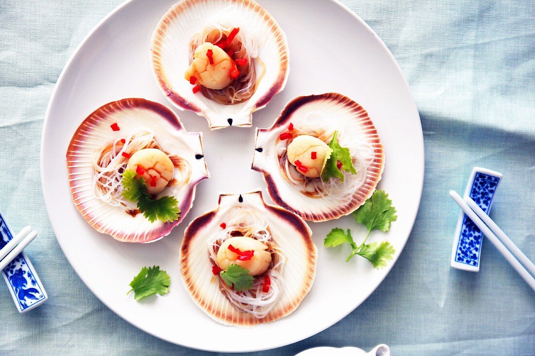 Steamed scallops, Asian style