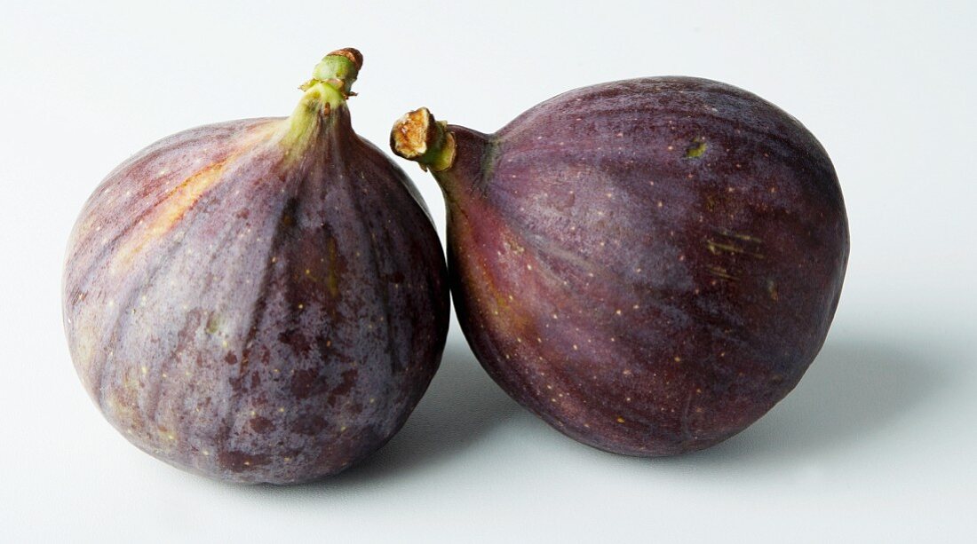 Two figs