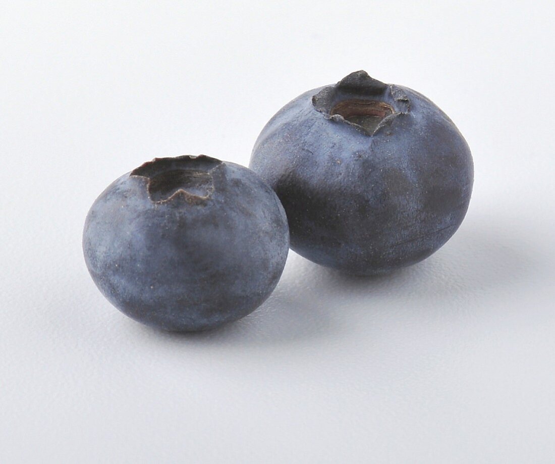 Two blueberries (close-up)