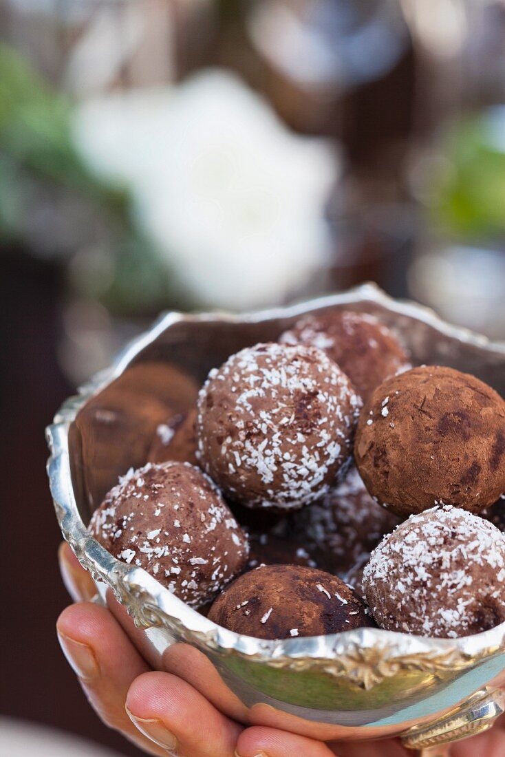 Chocolate truffles with coconut