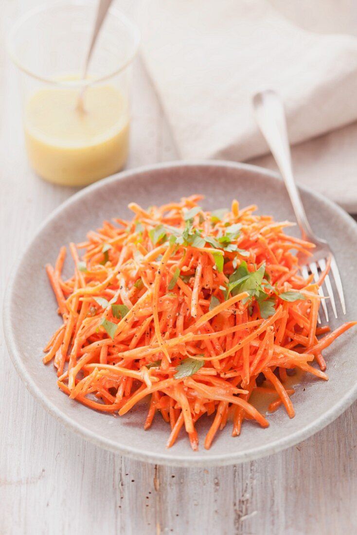 Grated carrot salad with dressing