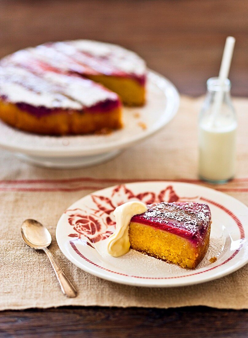 Gestürzter Rhabarber-Orangen-Kuchen