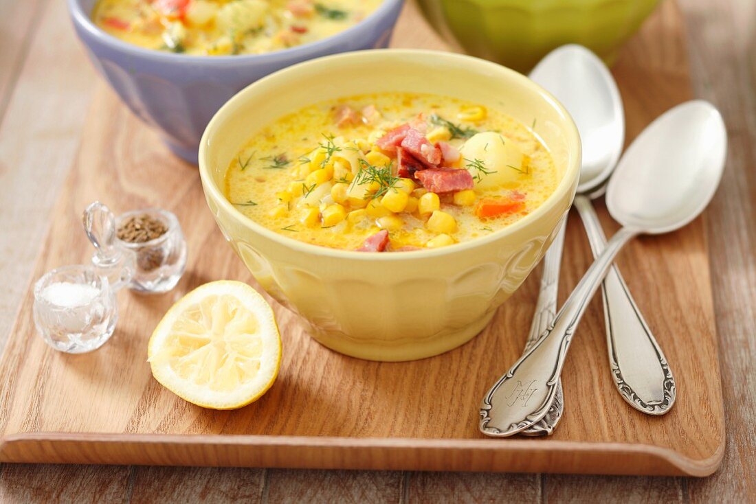 Corn Chowder (sweetcorn soup, USA), with potatoes, pancetta and dill