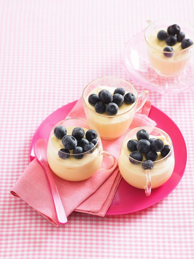 White mousse au chocolat with lemon curd and blueberries