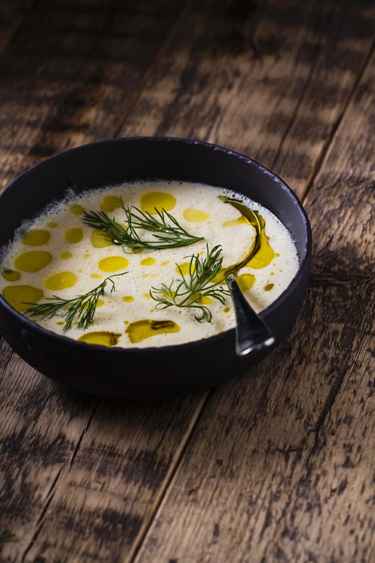 Celery soup with dill