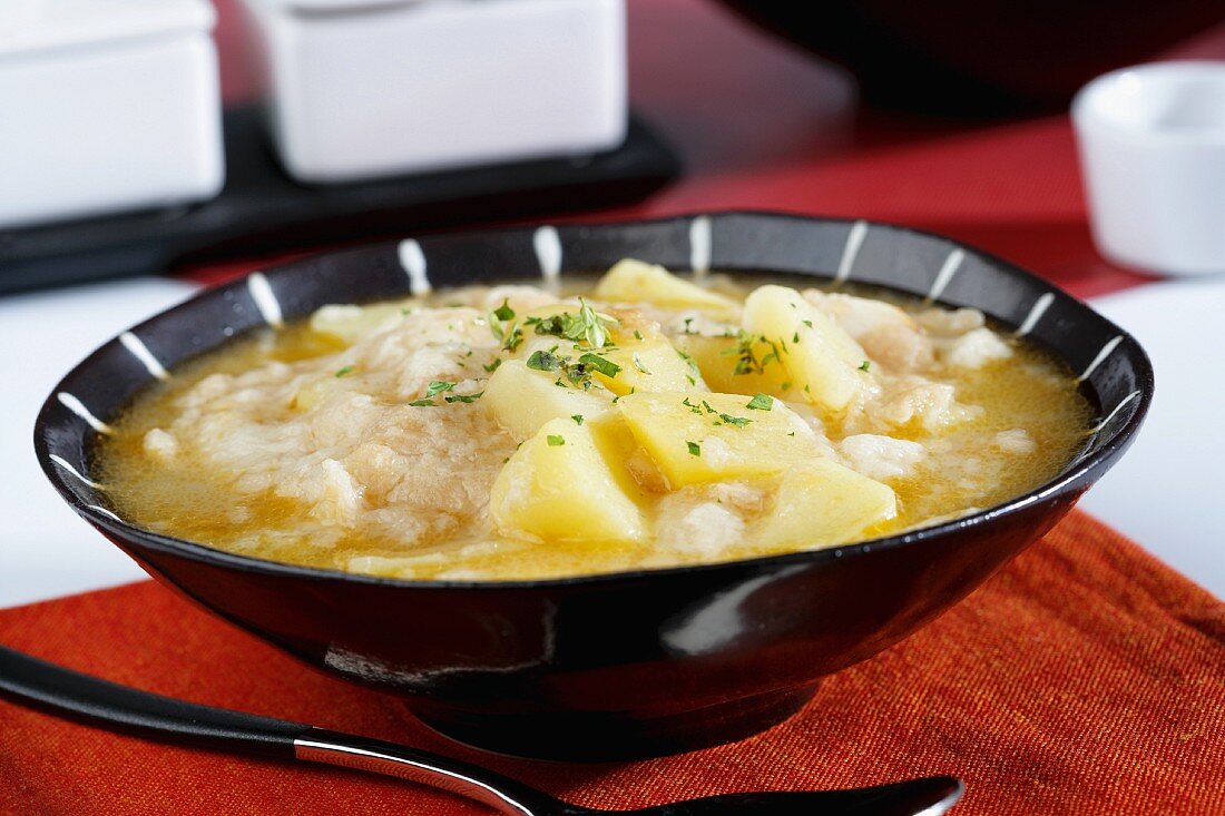 Kartoffel-Knoblauch-Suppe (Katalonien)
