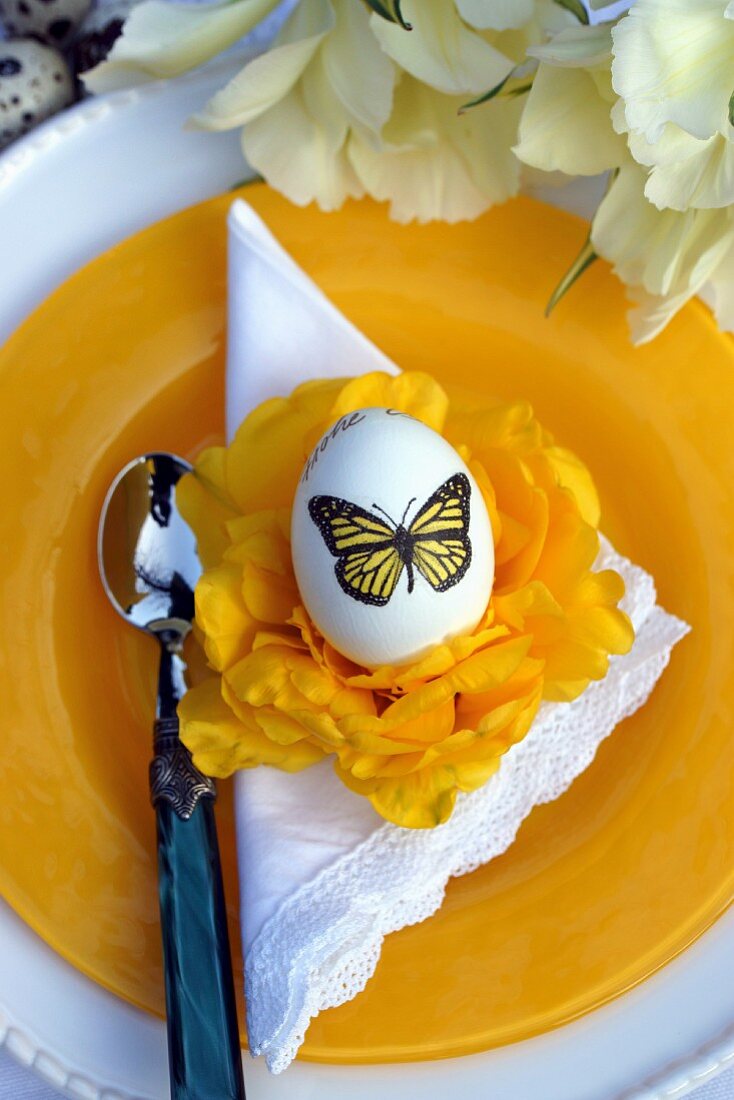 Place setting decorated for Easter