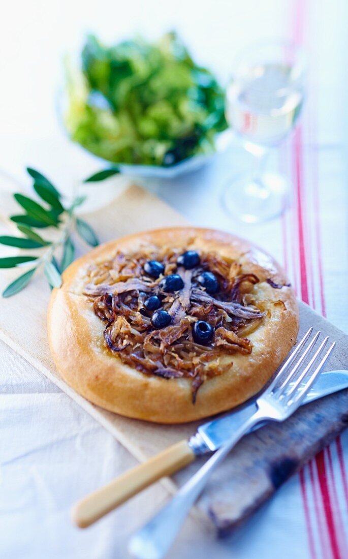 Pissaladière with anchovies and olives
