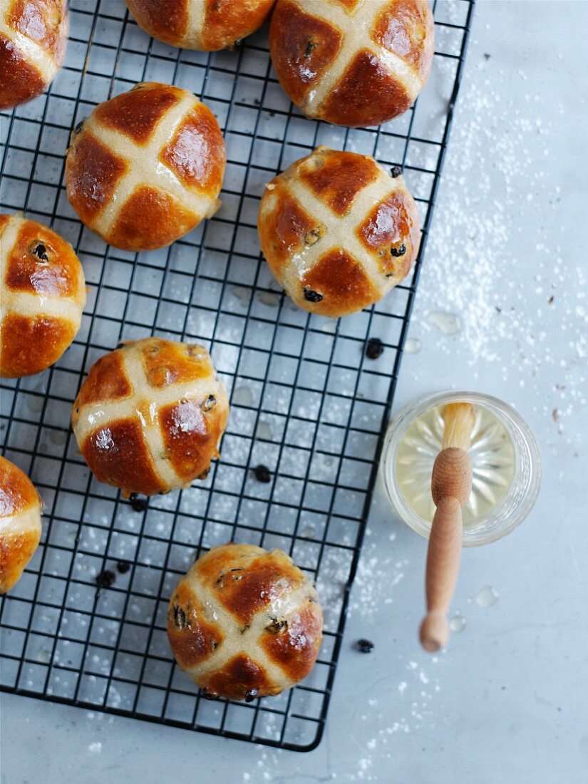 Hot cross buns on a wire rack
