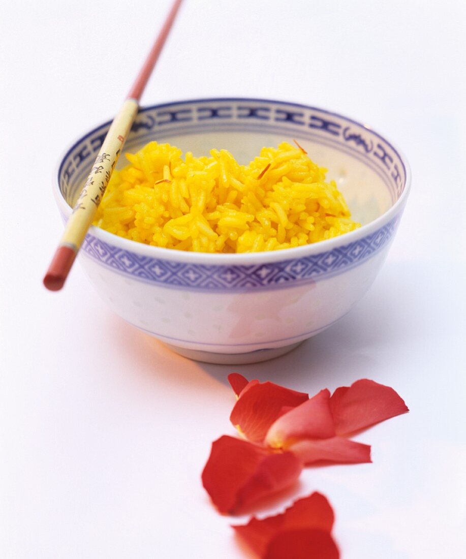 Saffron rice in a porcelain bowl (China)