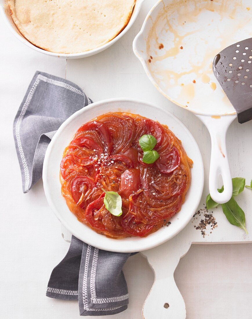 Tomato tarte tatin with basil
