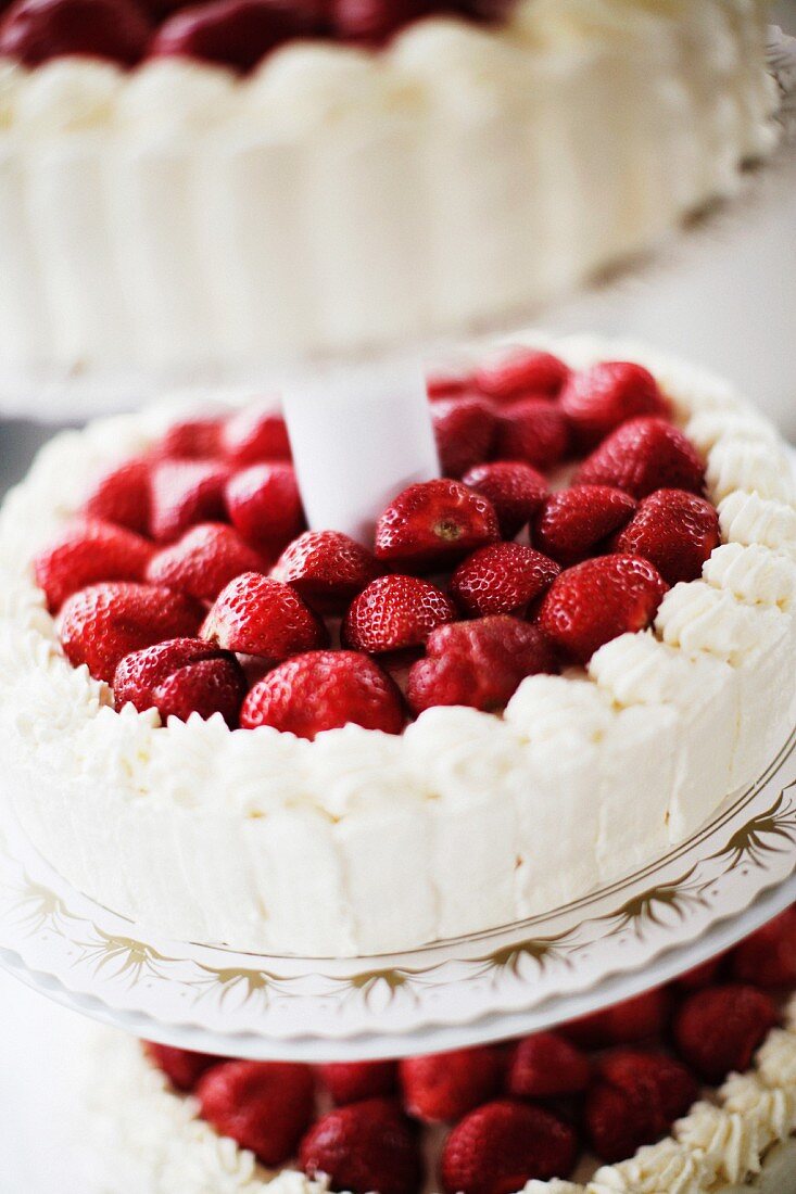 Wedding cake with strawberries