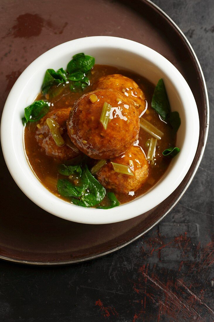 Vegetable and tofu dumplings with Malabar spinach