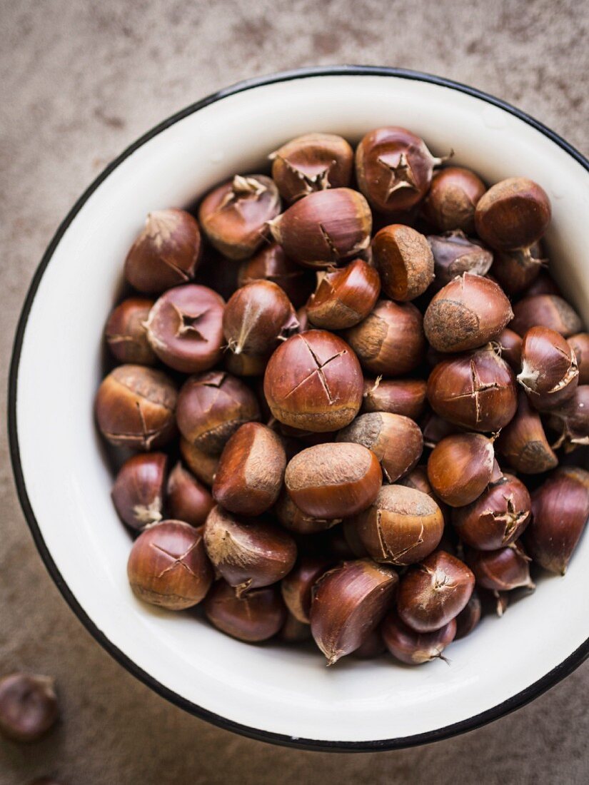 A bowl of roasted chestnuts.