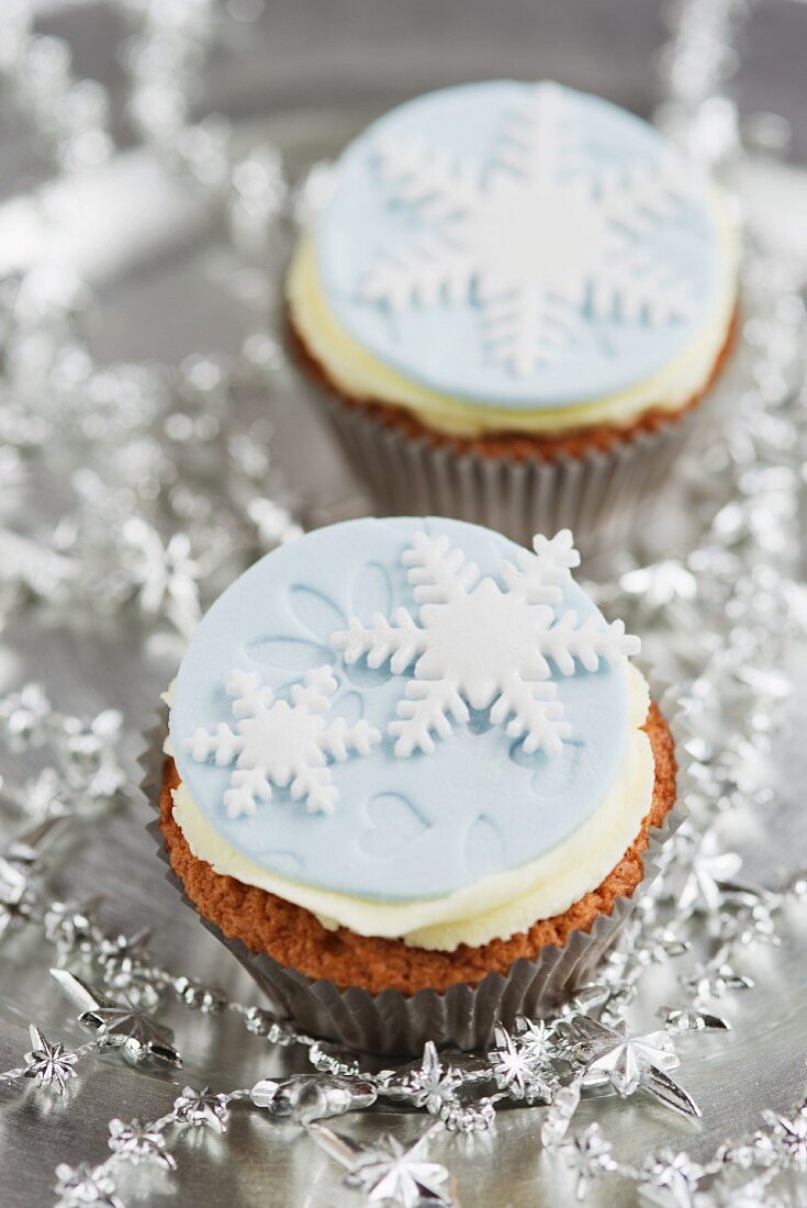 Christmas cupcakes, decorated with snowflakes