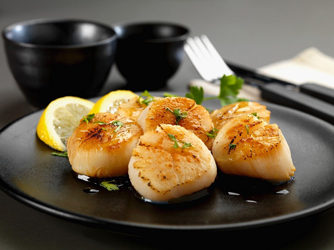 Scallops pan fried with lemon juice