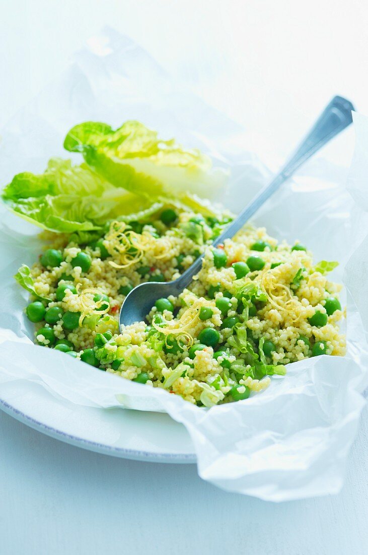 Lemon couscous with peas