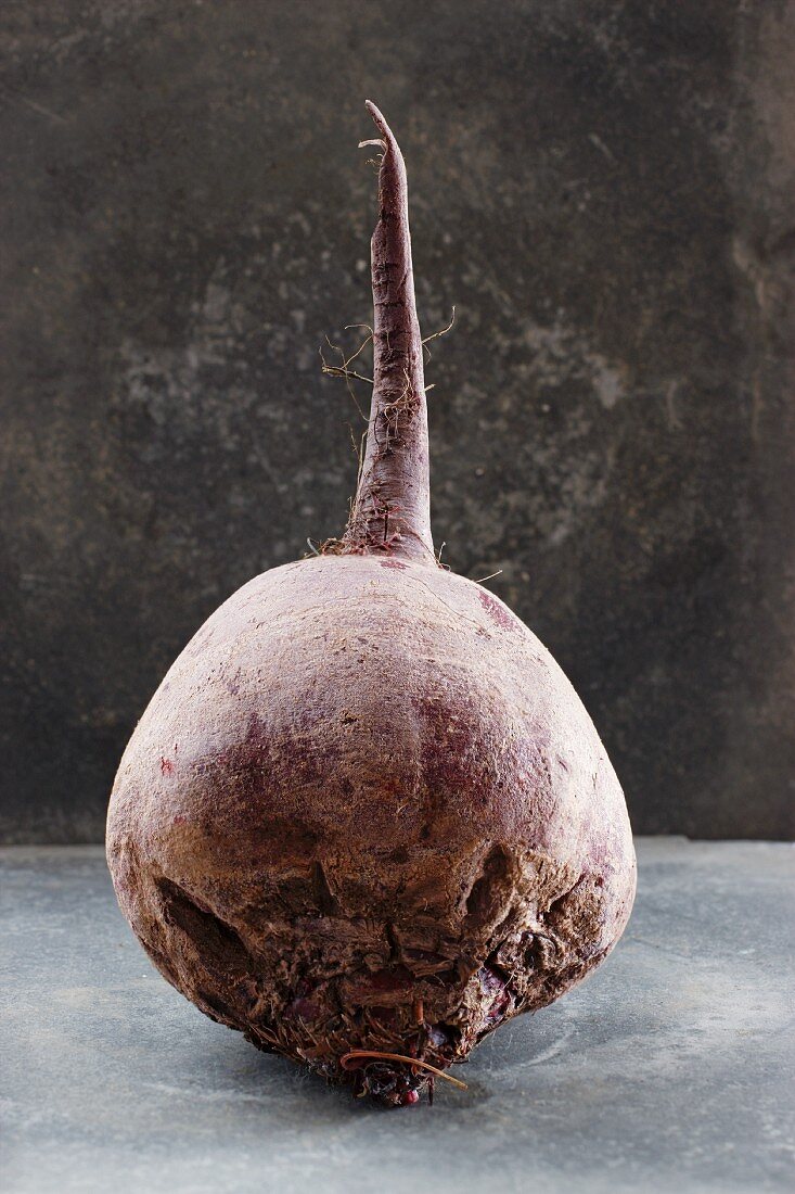 A red beet tuber