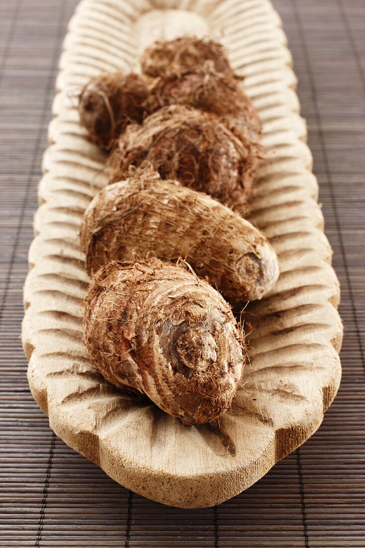 Taro (Colocasia esculenta)