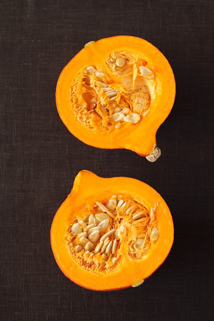 Hokkaido squash, cut in half (view from above)