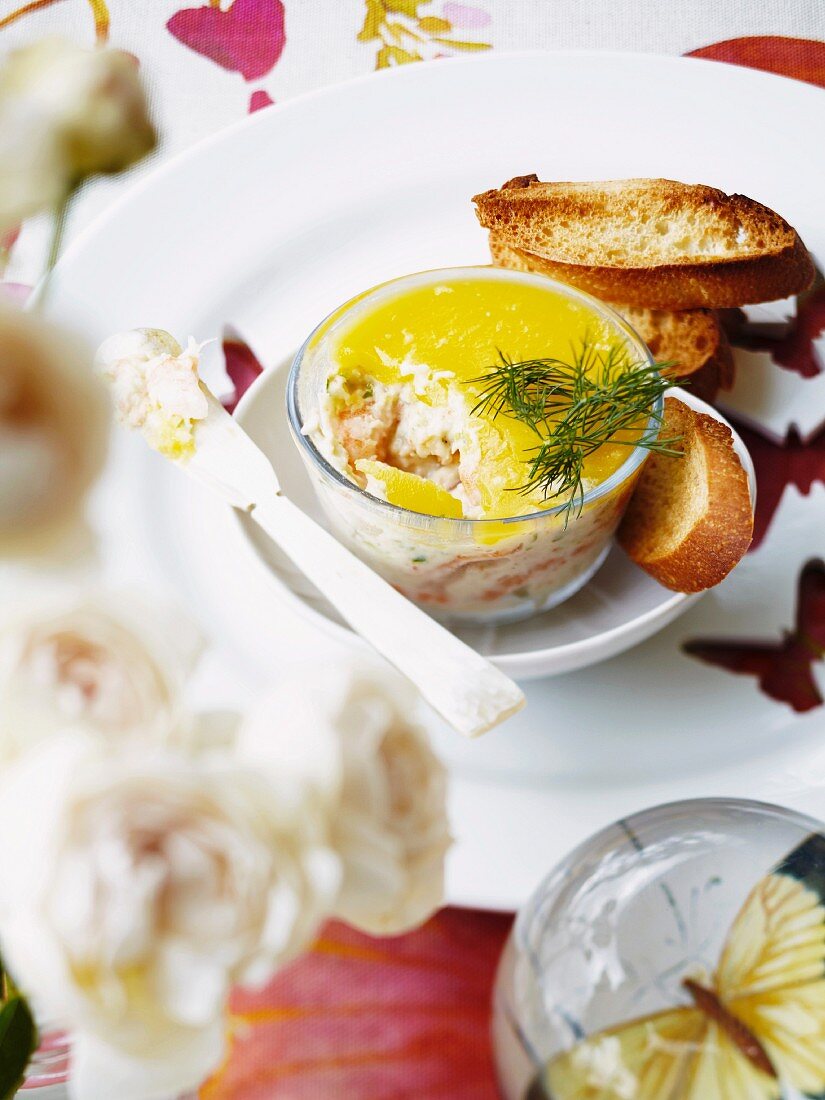 Potted prawns with dill and bread