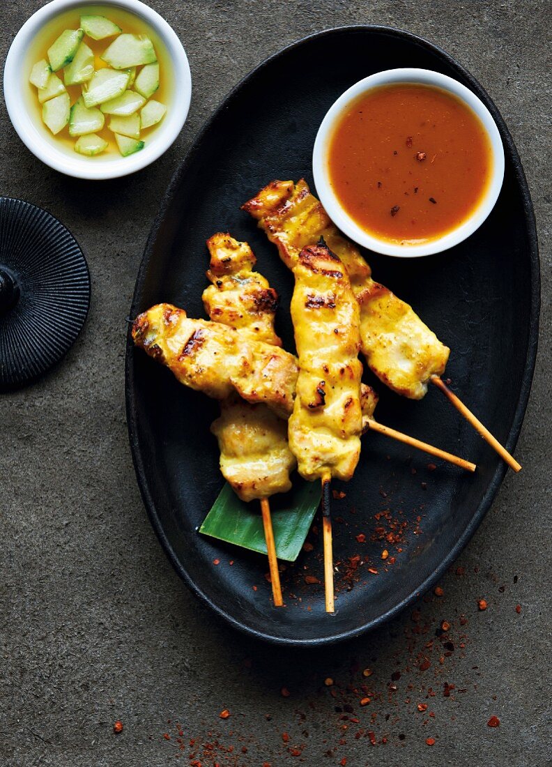 Chicken satay skewers with chilli dip (Asia)