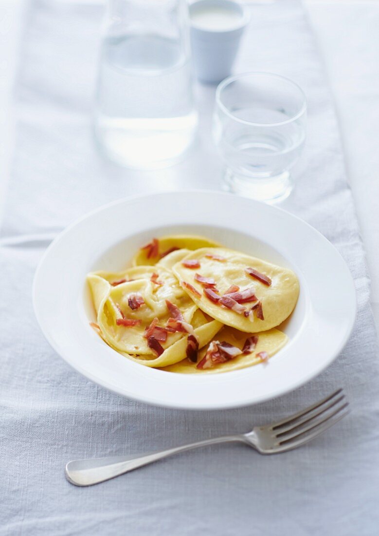 Ravioli mit Speck