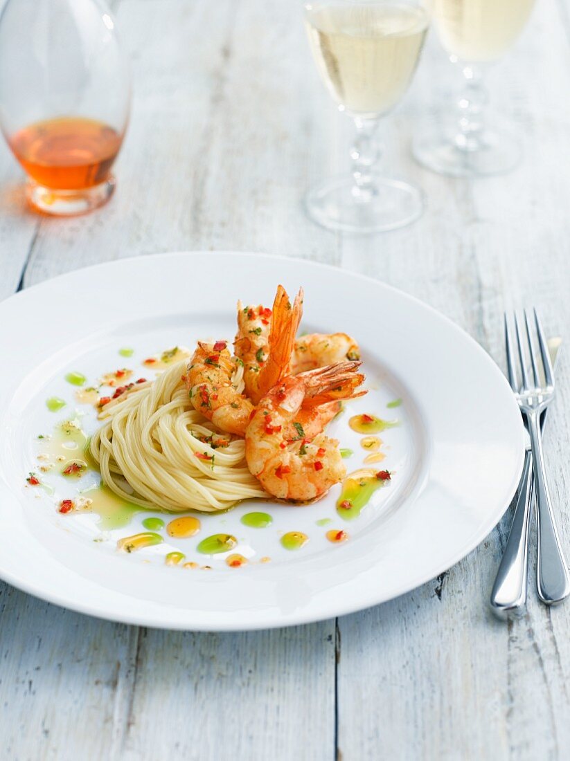 King prawns with chilli & basil oil and noodles