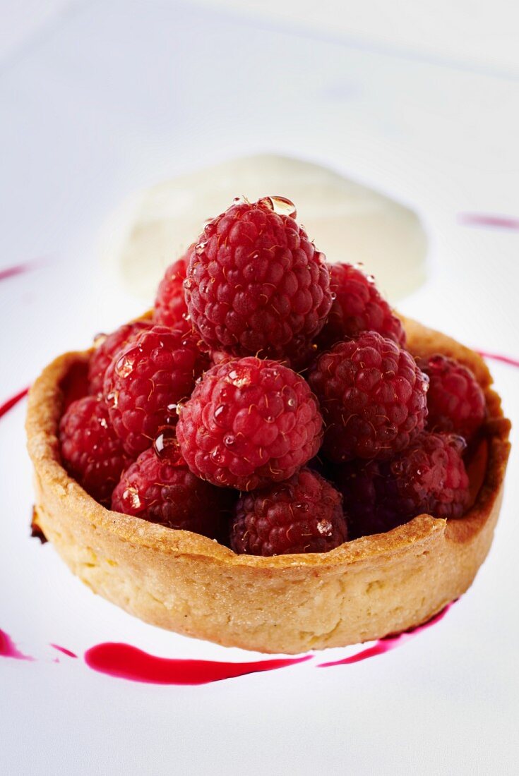 Raspberry tartlet with ginger ice cream