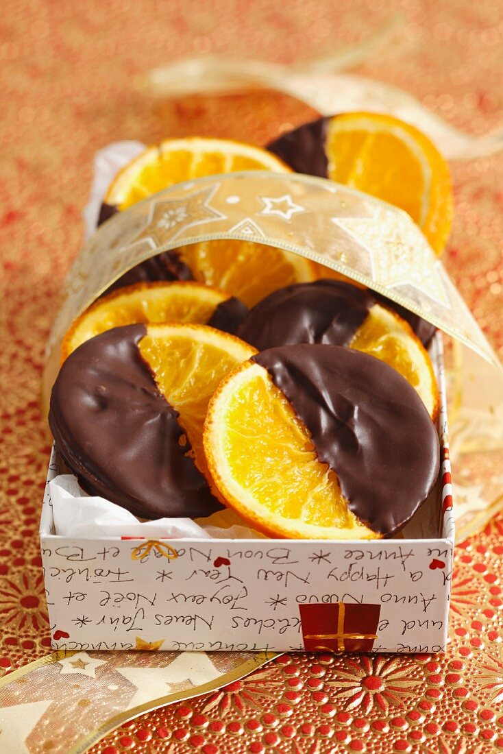 Kandierte Orangenscheiben mit Schokoglasur (weihnachtlich)