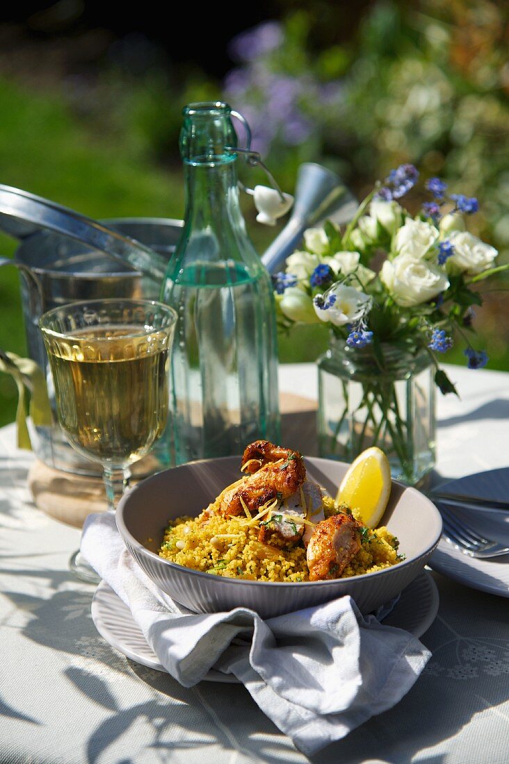 Hähnchen mit Couscous und Zitrone