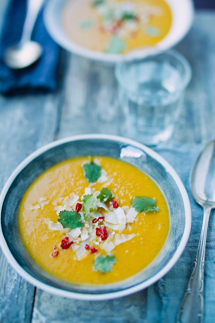 Squash soup with coconut, sliced chillies and coriander (Asia)