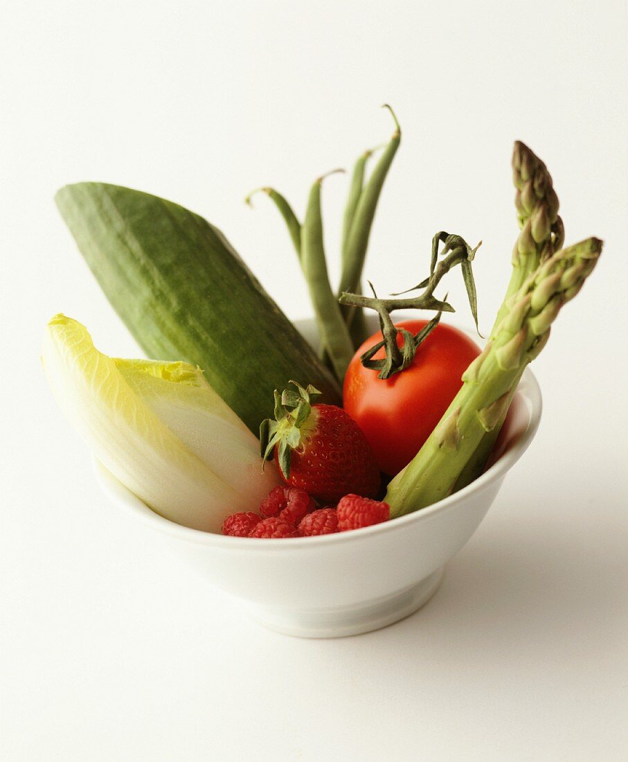 Vegetables and fruit in a bowl